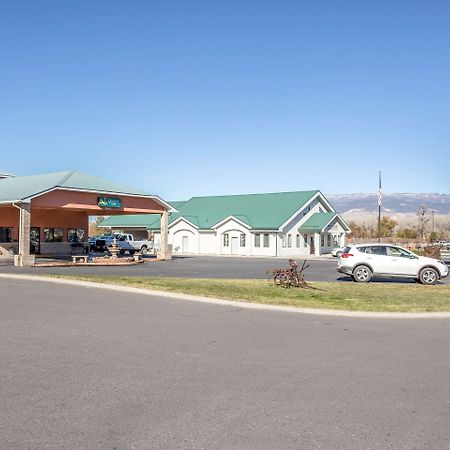 Quality Inn Delta Gateway To Rocky Mountains Eksteriør billede