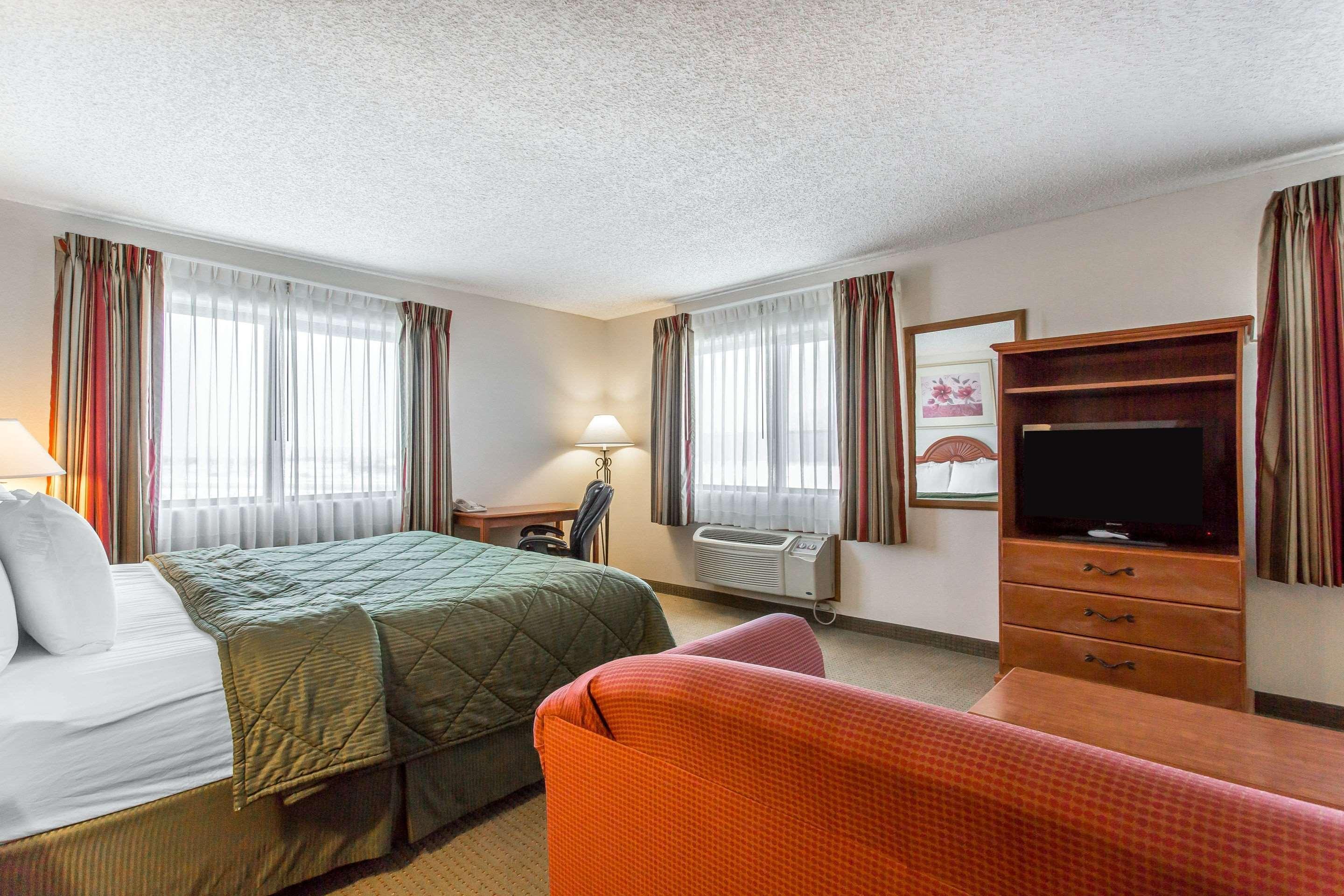 Quality Inn Delta Gateway To Rocky Mountains Eksteriør billede
