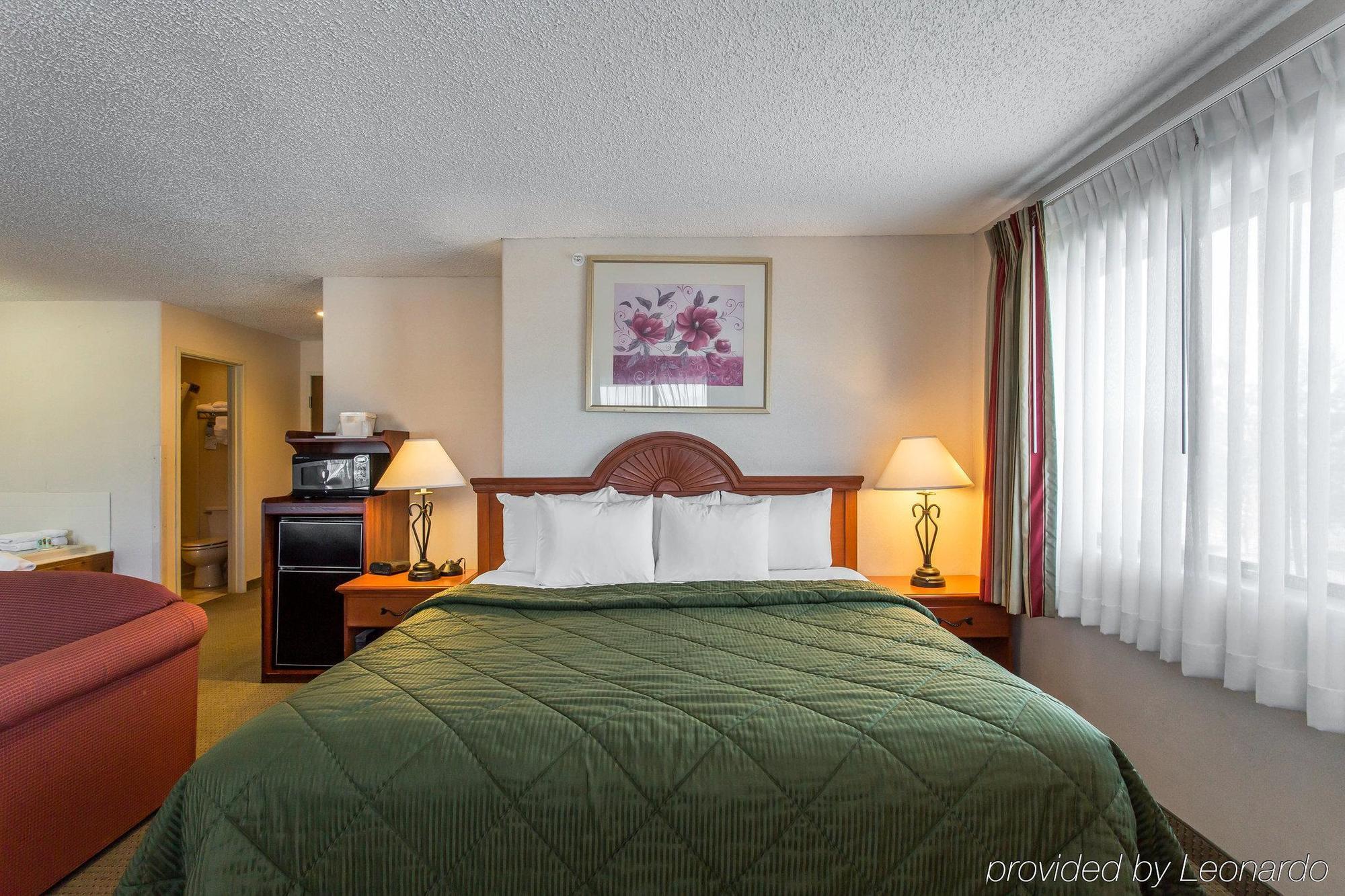Quality Inn Delta Gateway To Rocky Mountains Eksteriør billede