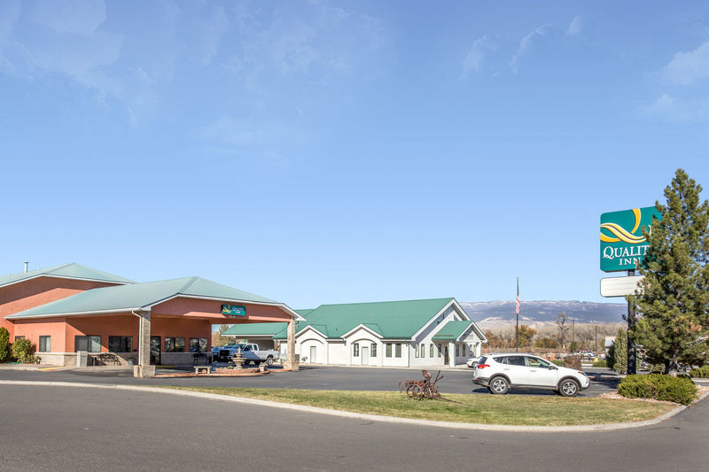 Quality Inn Delta Gateway To Rocky Mountains Eksteriør billede
